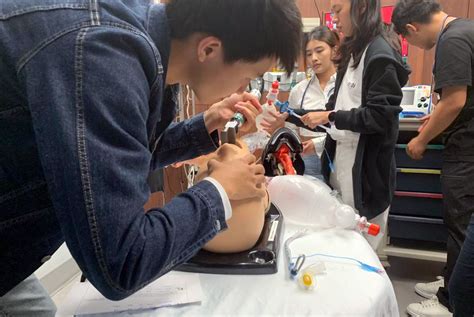 ubcjul|Medicine – Vancouver Summer Program.